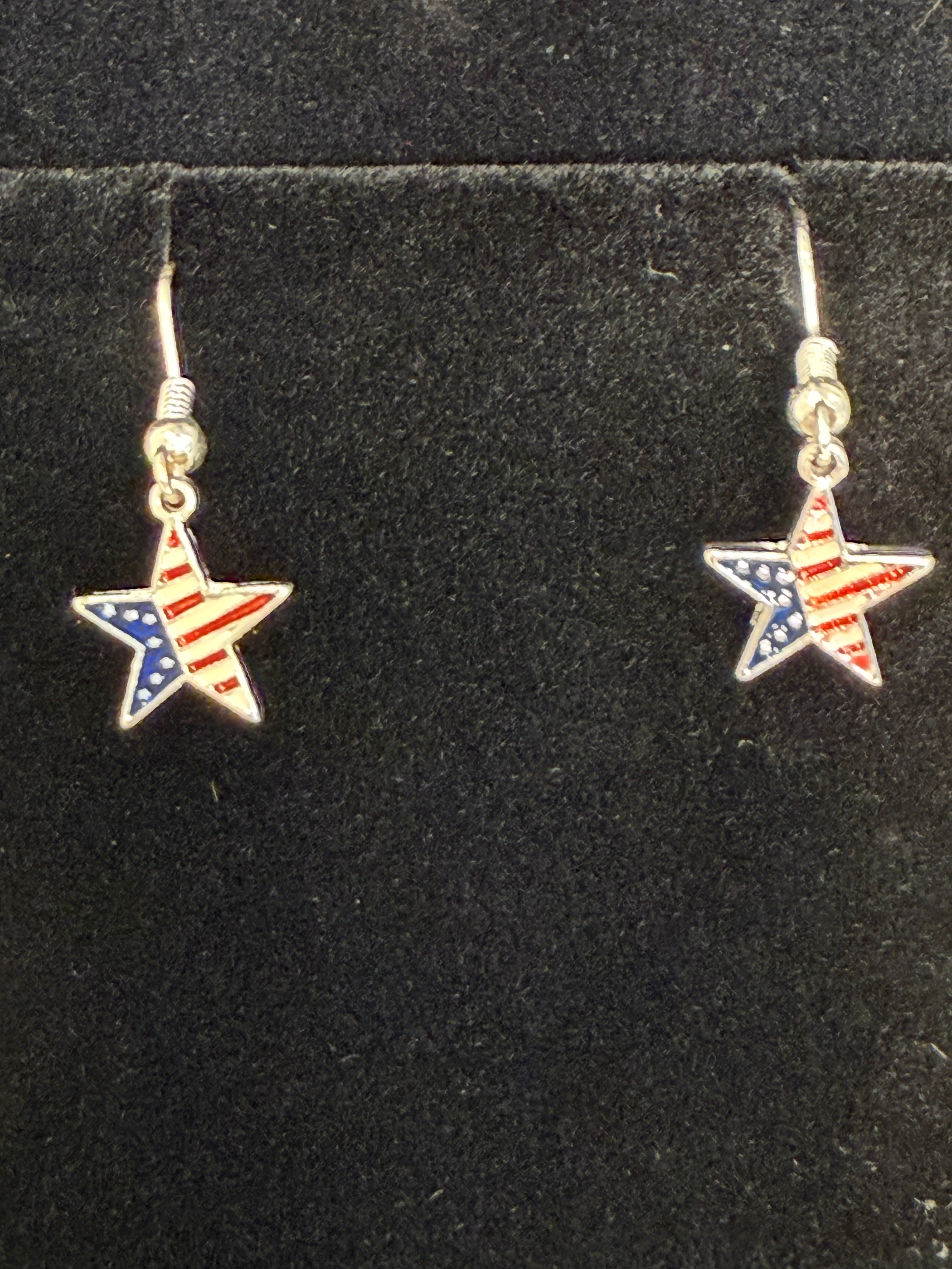 Patriotic Jewelry Set – Flag Necklace & Earrings (Adjustable 16"–18")