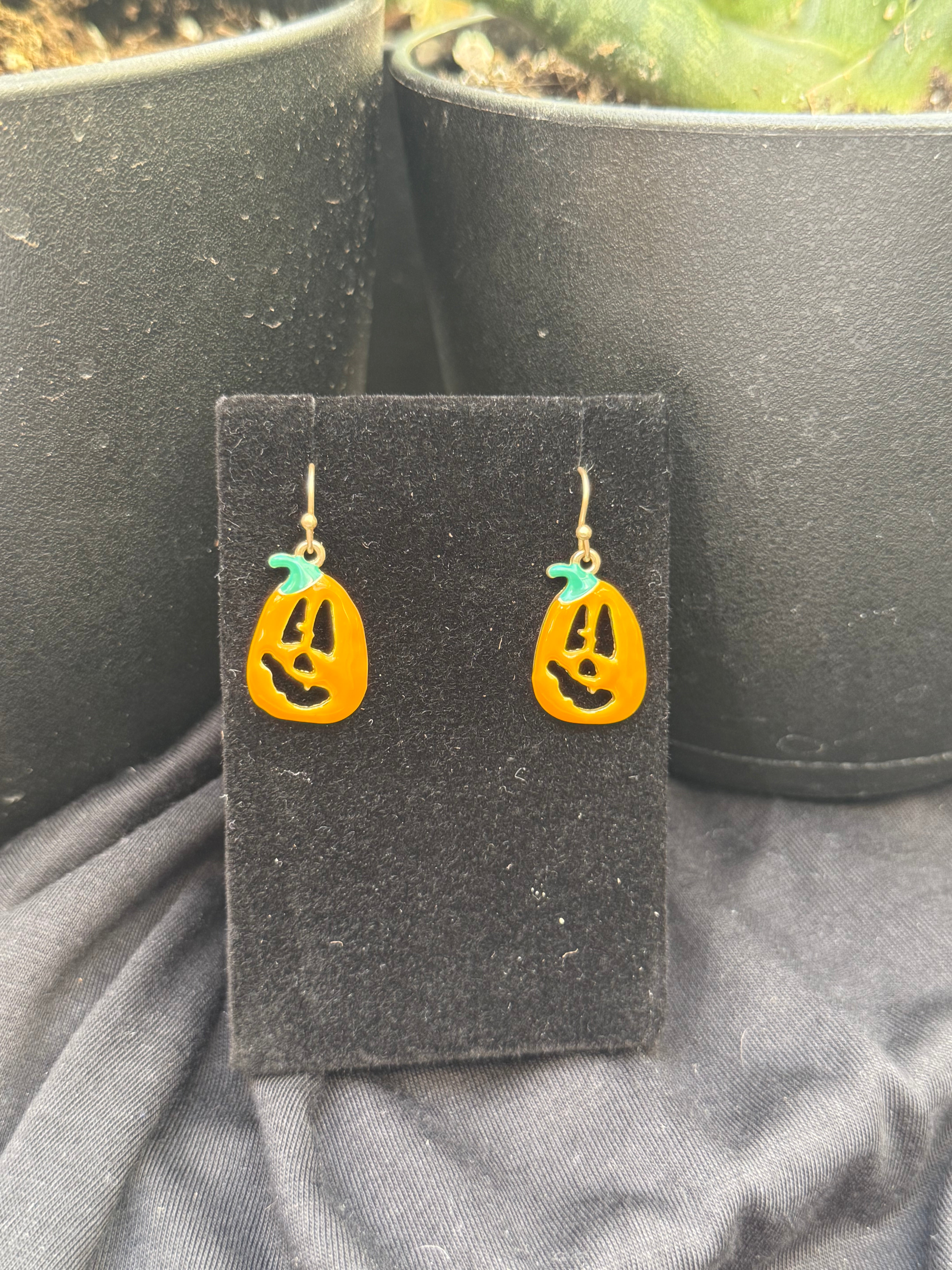 Pumpkin Jack-O’-Lantern Dangle Earrings – Enamel