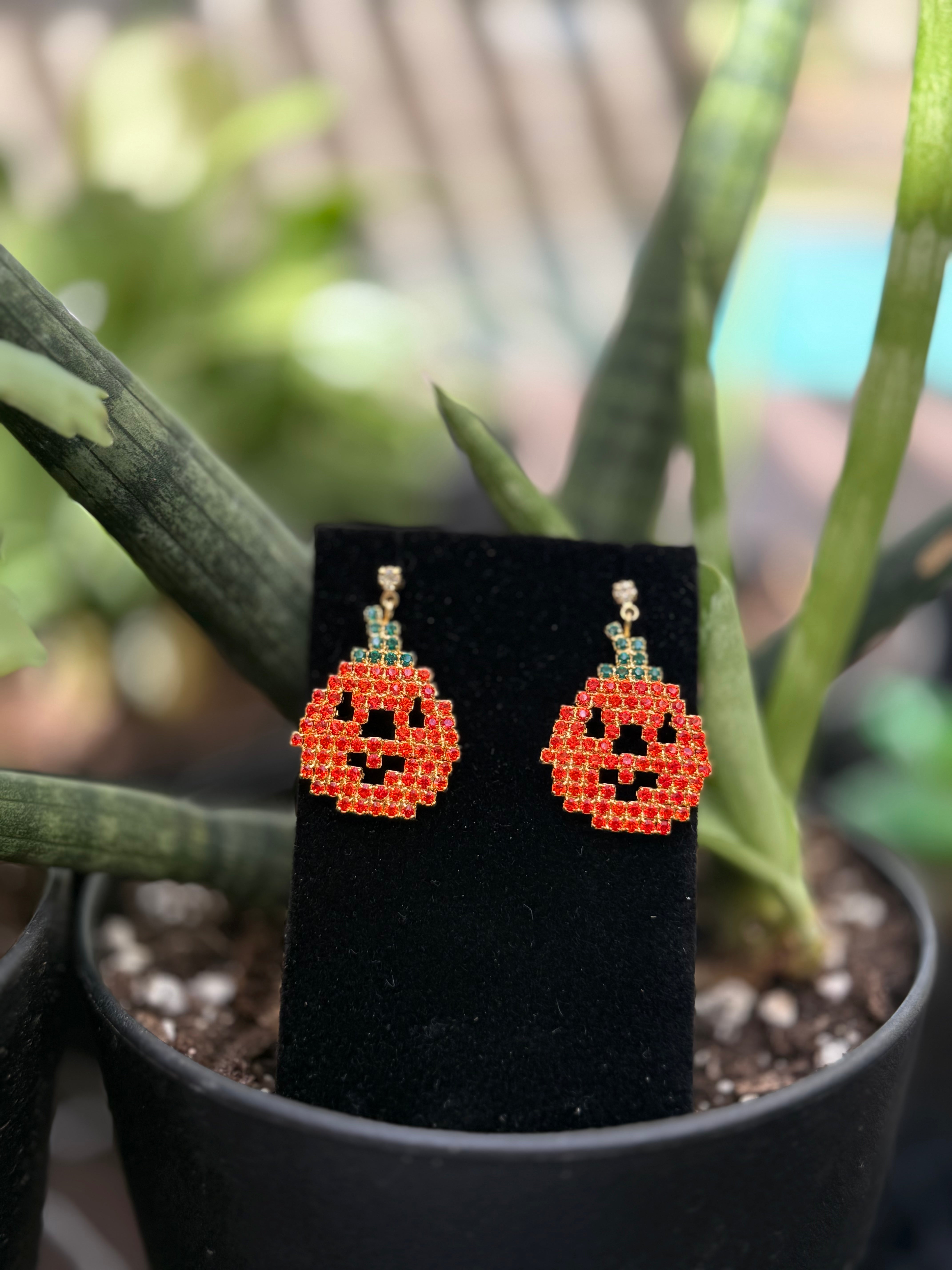 Jack-O’-Lantern Dangle Earrings – Crystal Pumpkin