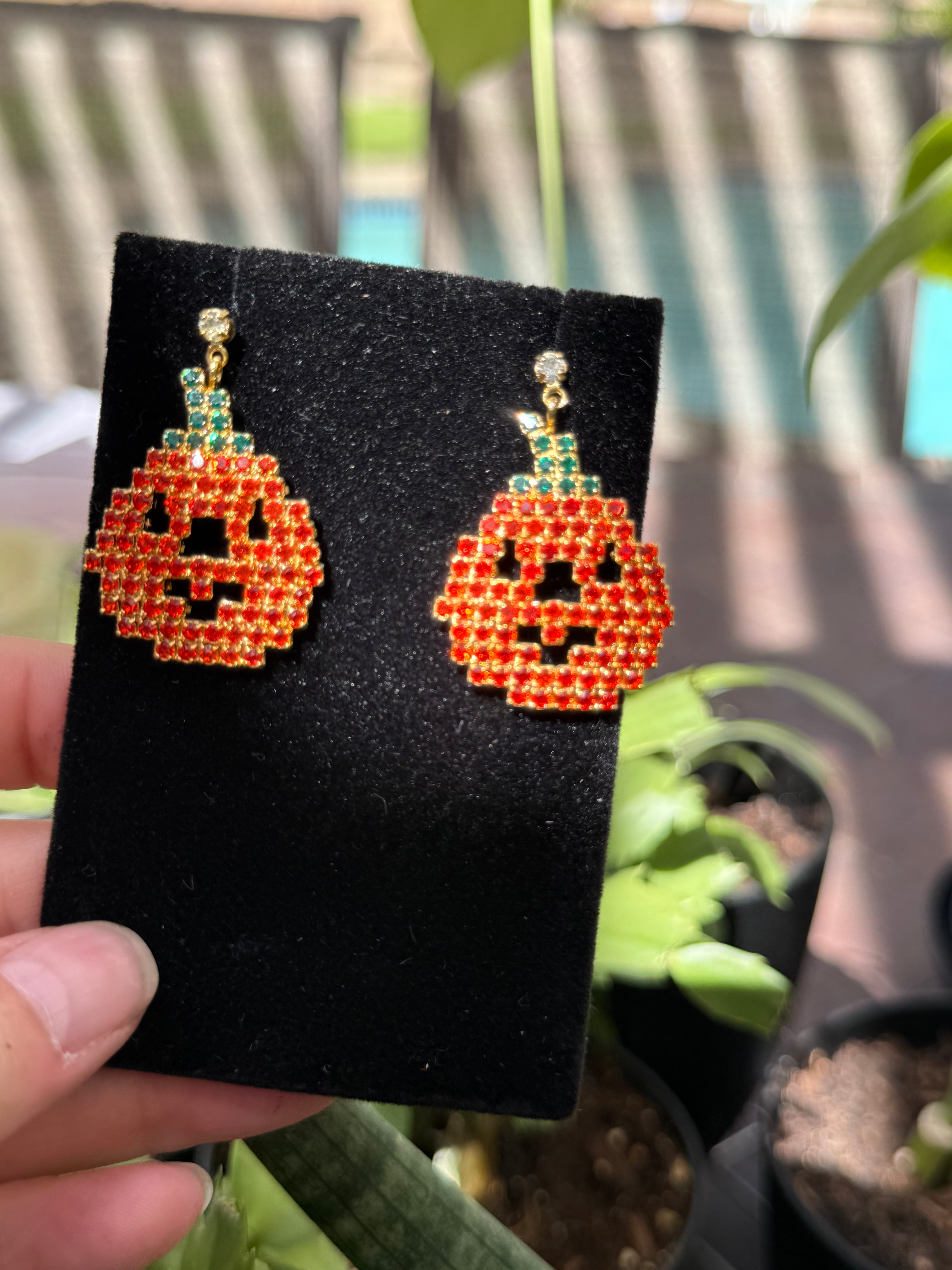 Jack-O’-Lantern Dangle Earrings – Crystal Pumpkin